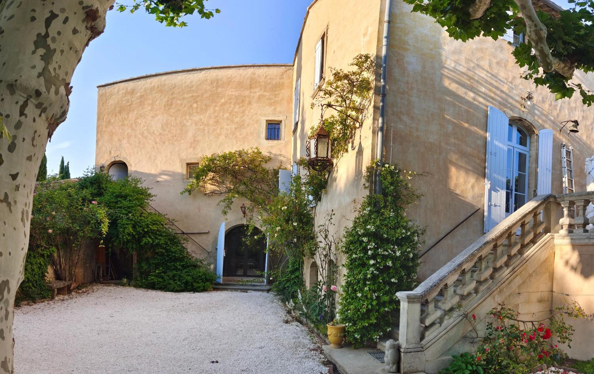 Rue Du Chateau A Cabrieres D'Avignon Bed and Breakfast Buitenkant foto