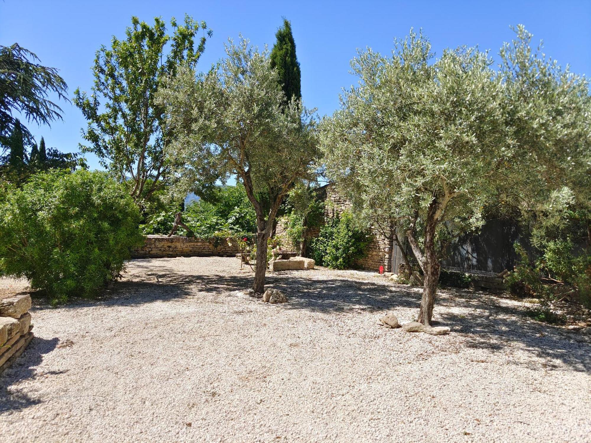 Rue Du Chateau A Cabrieres D'Avignon Bed and Breakfast Buitenkant foto