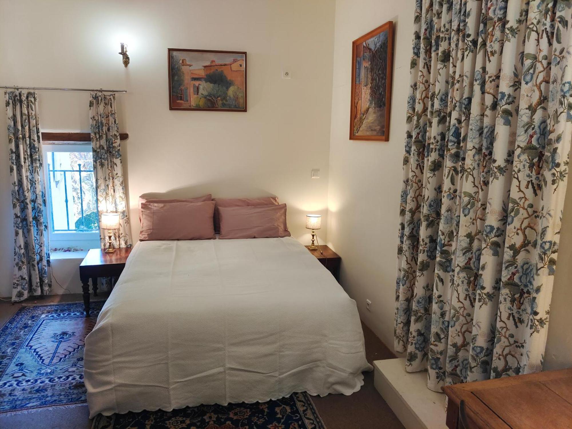 Rue Du Chateau A Cabrieres D'Avignon Bed and Breakfast Buitenkant foto